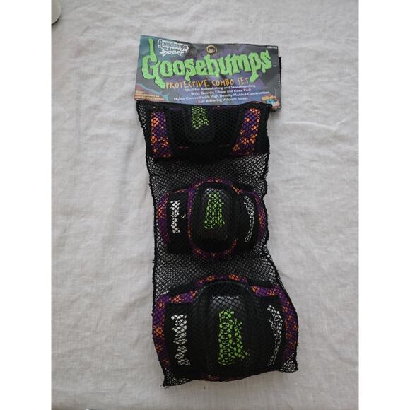Unbranded Other - Vintage 1990s GOOSEBUMPS Sport Skateboard Pads Set R.L. Stine New Sealed Rare